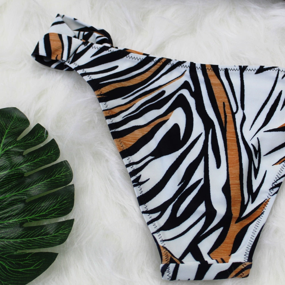2022 Women Two Pieces Swimsuit Sexy Thong Bikini Push Up Swimwear Printed Bodysuit Twisted Bathing Suit Summer Beach Wear